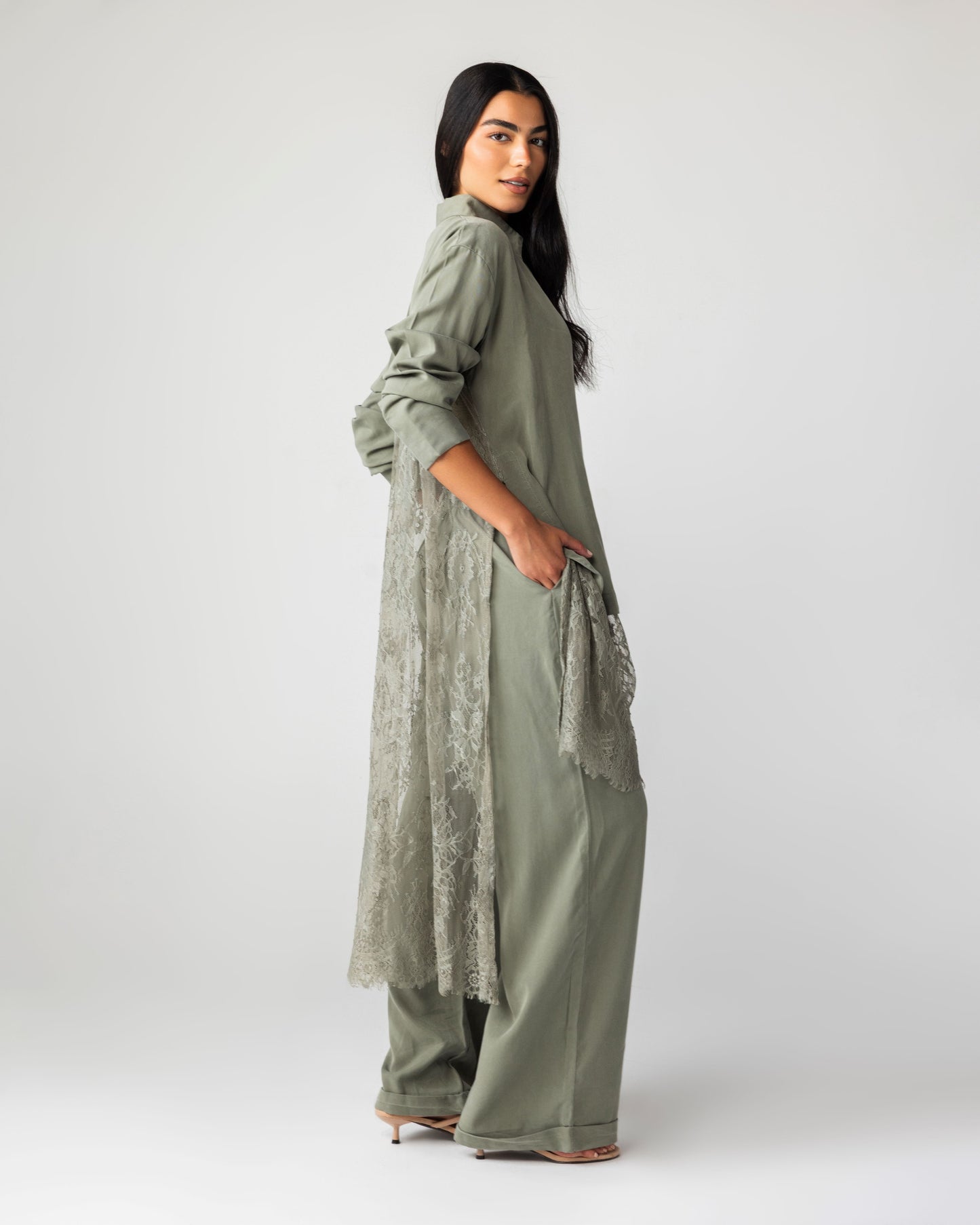VERA - Long Lace Shirt (Sage Green)