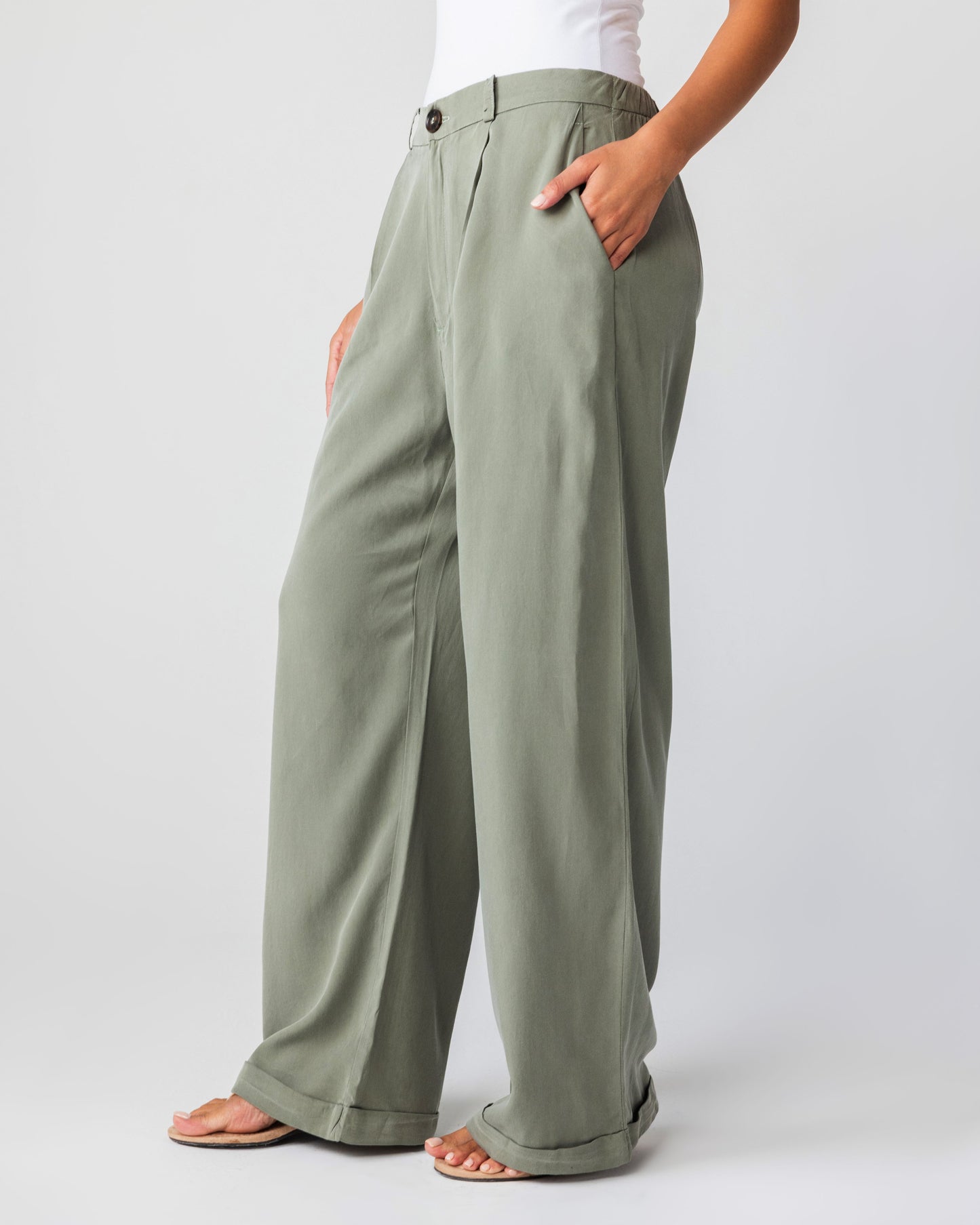 LAVINA - Pants (Sage Green)